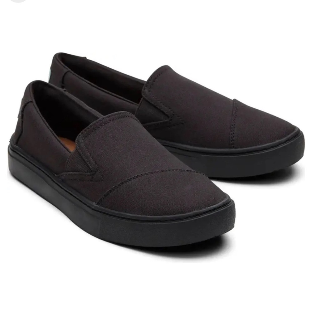 TOMS Luca Slip-On Sneaker in Black NEW Size 8